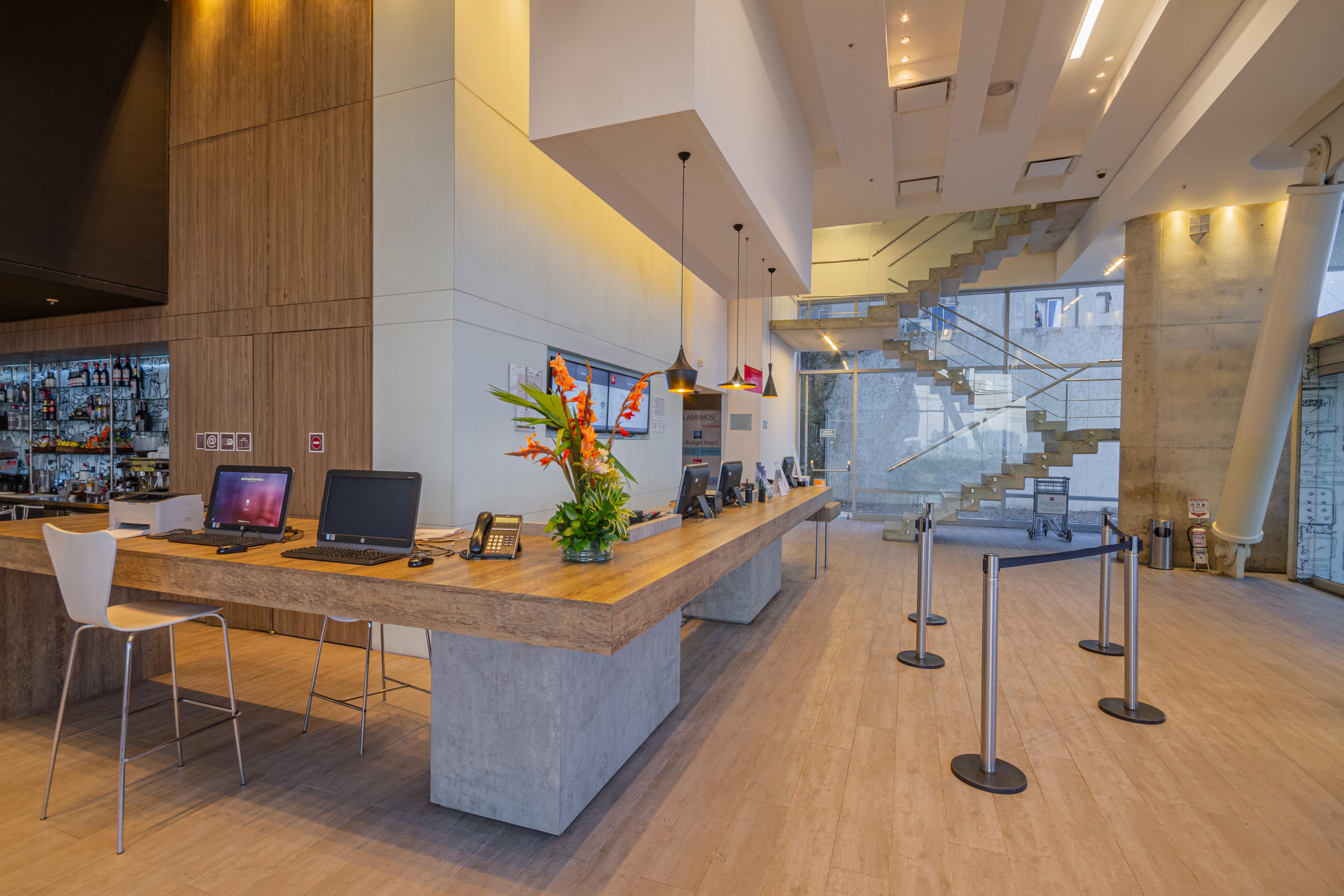 Ibis Cartagena Marbella Hotel Exterior photo