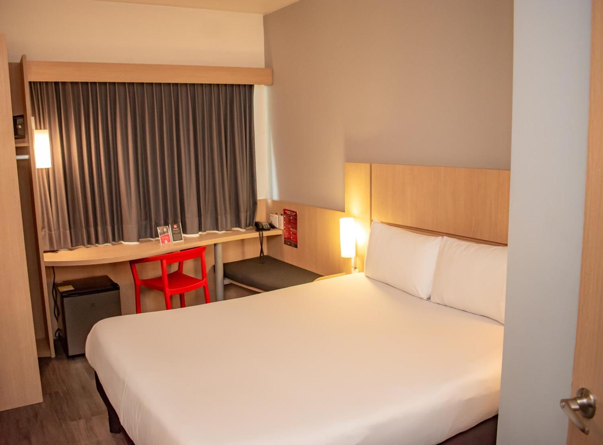 Ibis Cartagena Marbella Hotel Exterior photo